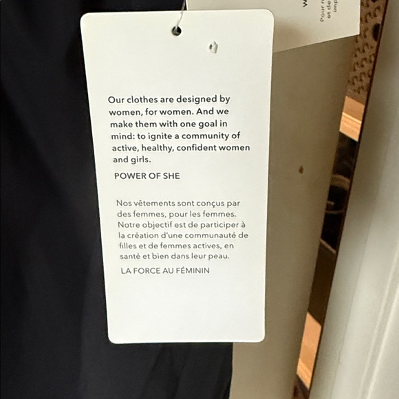 ATHLETA BLACK SOJOURN WINDBREAKER - Picture 11 of 12